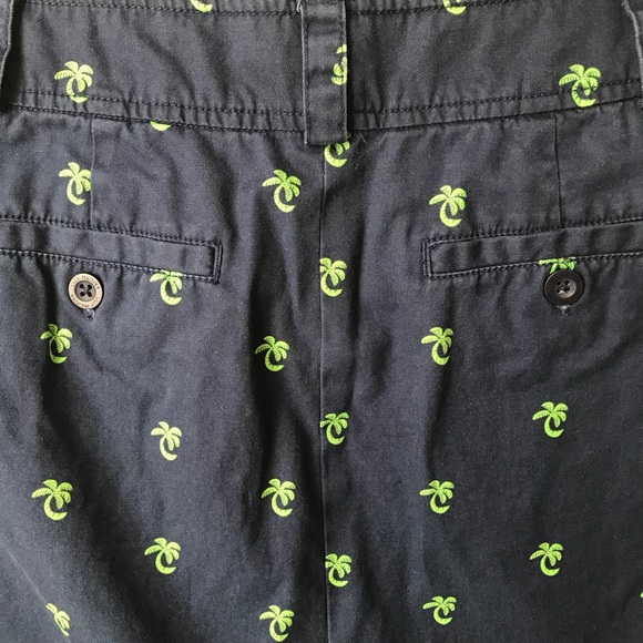 Lilly Pulitzer Navy skirt with palm trees - Picture 5 of 7